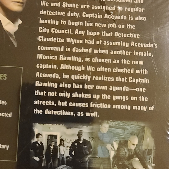 The Shield Box set Brandnew & Sealed. Seasons 1,2,3,4 complete Boxset - Picture 7 of 12